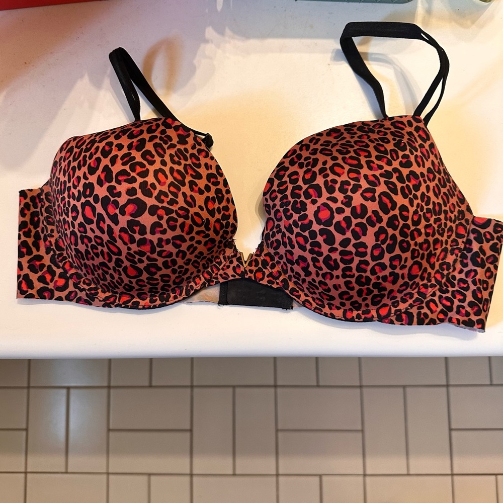 Victoria’s Secret push up bra pink leopard print